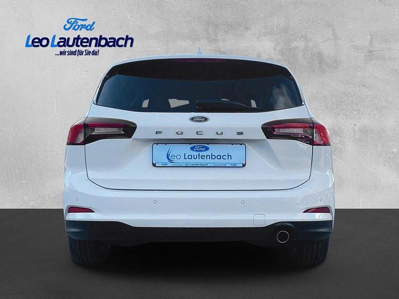 Occasion Ford Focus Cool & Connect 101 ch (74 kW) 2022 Blanc Berline