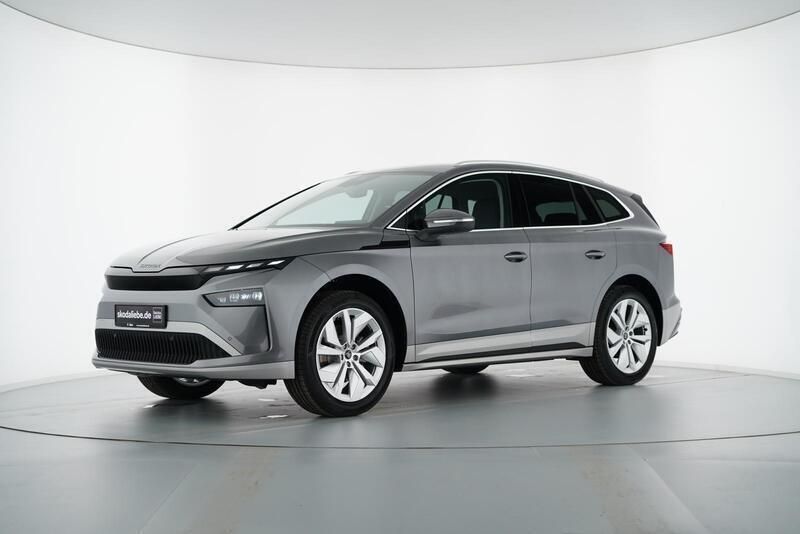 Grau Gebraucht 2025 Skoda Enyaq iV Loft SUV | 39.989 € (Guter Preis) - Bild 1/4