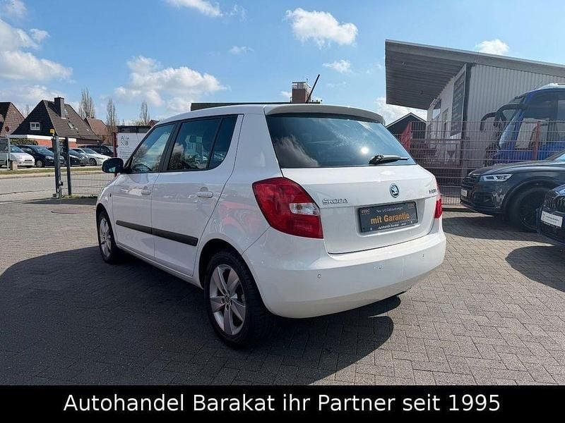 Gebraucht Skoda Fabia Fresh 86 PS (63 kW) 2014 Weiß Limousine