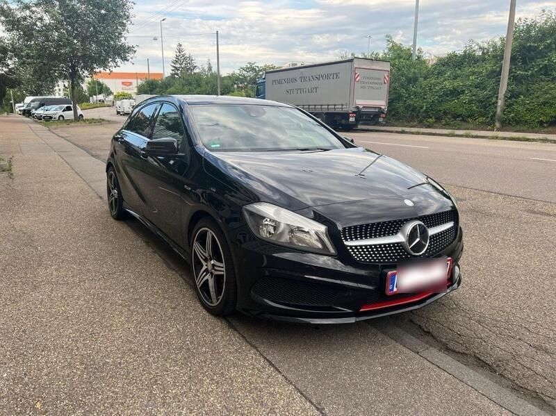 Schwarz Gebraucht 2012 Mercedes A250 Kleinwagen | 13.500 € (Fairer Preis) - Bild 1/4
