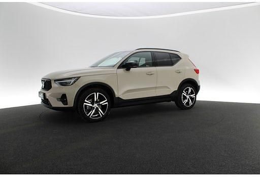 Gebraucht Volvo XC40 Plus 163 PS (119 kW) 2025 Beige SUV