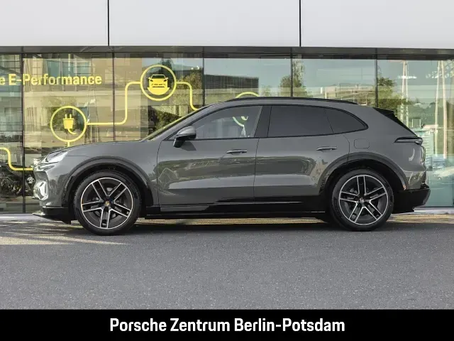 Neu Porsche Cayenne Electric 325 kW (442 PS) 2026 Gruen SUV