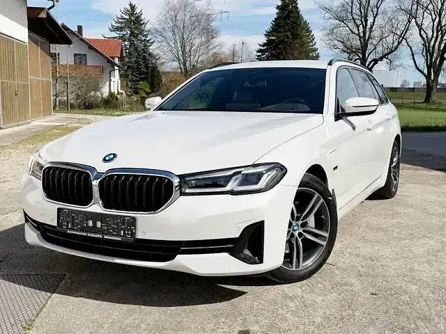 Gebraucht BMW 530e Shadowline 2022 Andere Kombi