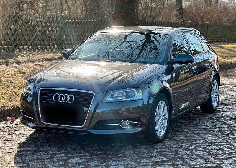 Gebraucht Audi A3 Ambition 125 PS (91 kW) 2012 Grau Kleinwagen