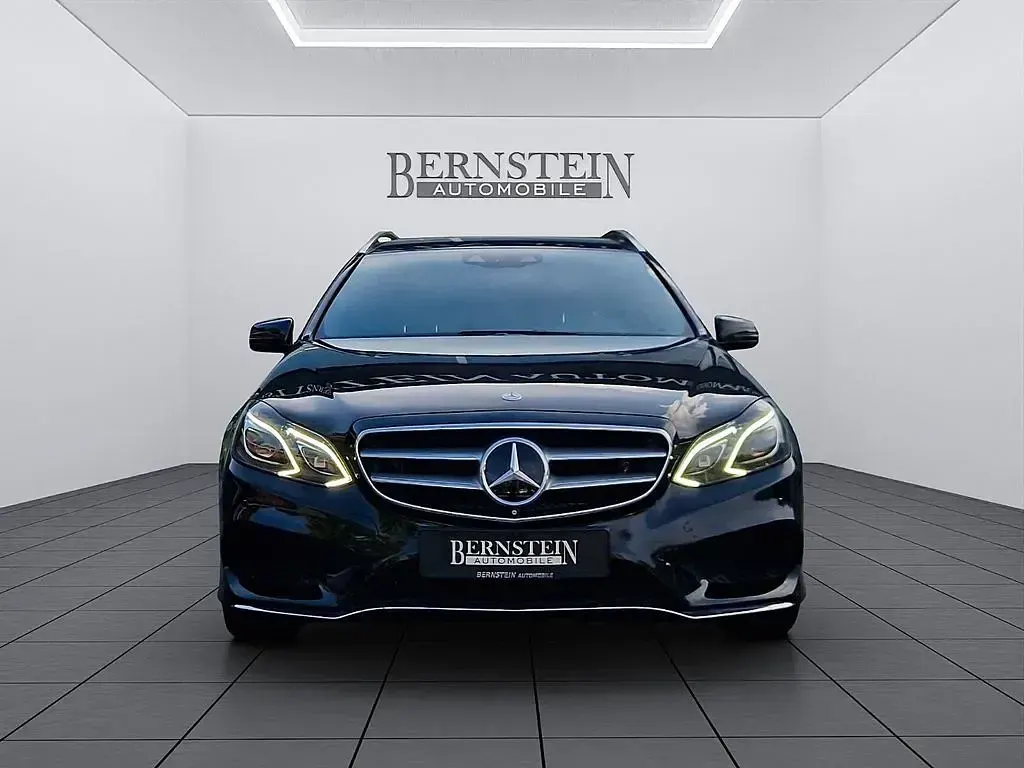Gebraucht Mercedes E500 AMG line 408 PS (300 kW) 2015 Schwarz Limousine