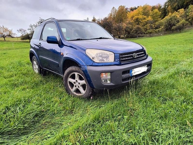Blau Gebraucht 2002 Toyota RAV4 SUV | 2.400 € (Superpreis) - Bild 1/4