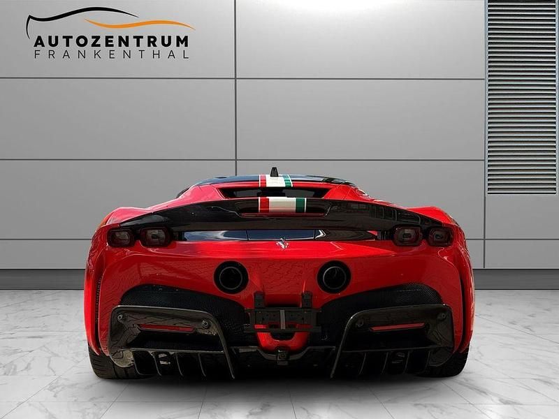 Gebraucht Ferrari SF90 780 PS (573 kW) 2022 Rot Coupé