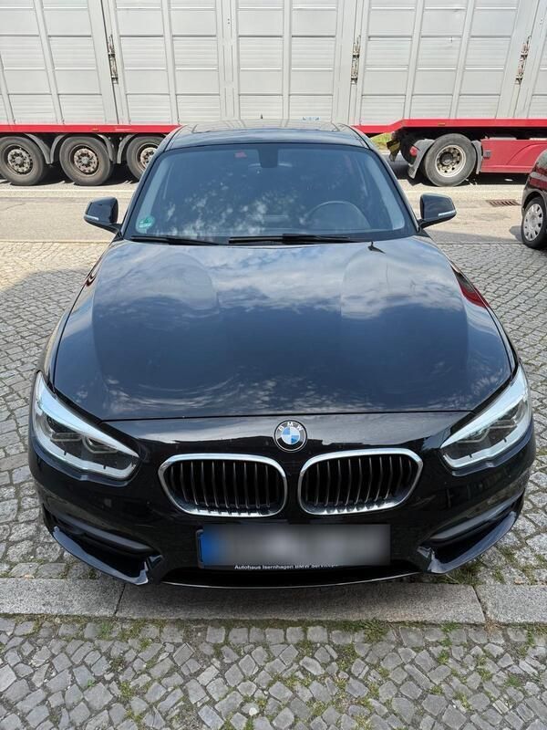 Schwarz Gebraucht 2016 BMW 118 Kleinwagen | 10.390 € (Guter Preis) - Bild 1/4