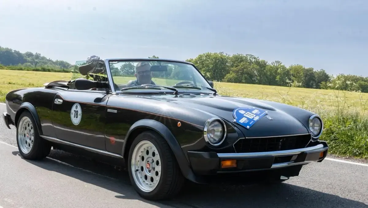 Gebraucht Fiat 124 Spider 135 PS (99 kW) 1984 Schwarz Cabrio