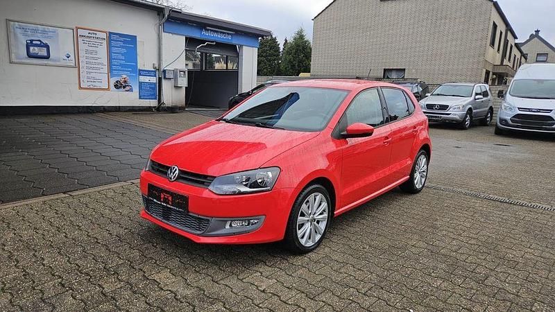 Rot Gebraucht 2010 VW Polo Team Limousine | 6.600 € (Fairer Preis) - Bild 1/4