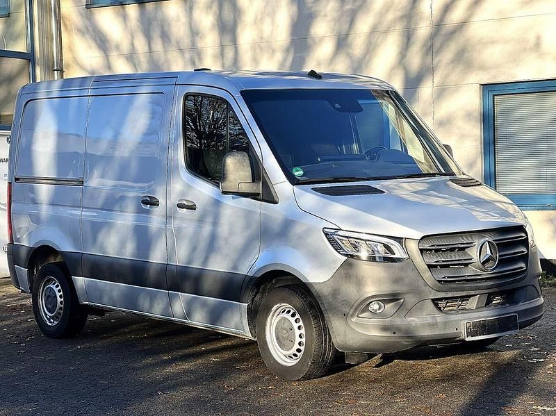 Gebraucht Mercedes Sprinter 143 PS (105 kW) 2019 Silber Van