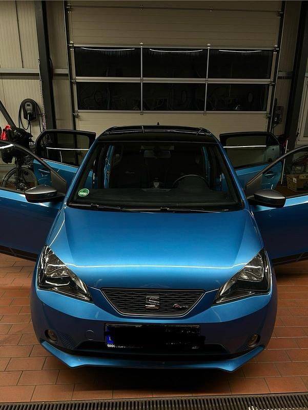 Blau Gebraucht 2018 Seat Mii FR-Line Kleinwagen | 8.500 € (Fairer Preis) - Bild 1/4