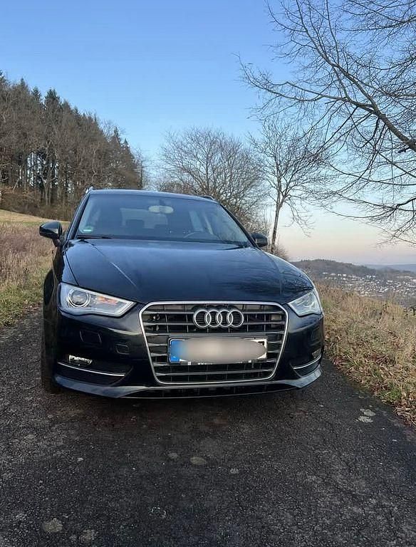 Gebraucht Audi A3 Attraction 150 PS (110 kW) 2015 Schwarz Limousine