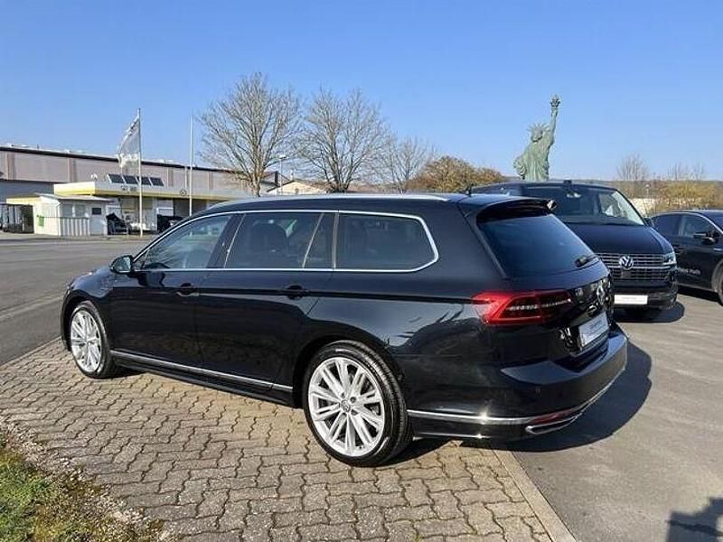 Gebraucht VW Passat Exclusive 280 PS (205 kW) 2017 Deep black perleffekt Kombi