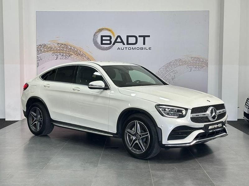 Weiß Gebraucht 2020 Mercedes GLC300 AMG line Coupé | 39.900 € (Guter Preis) - Bild 1/4