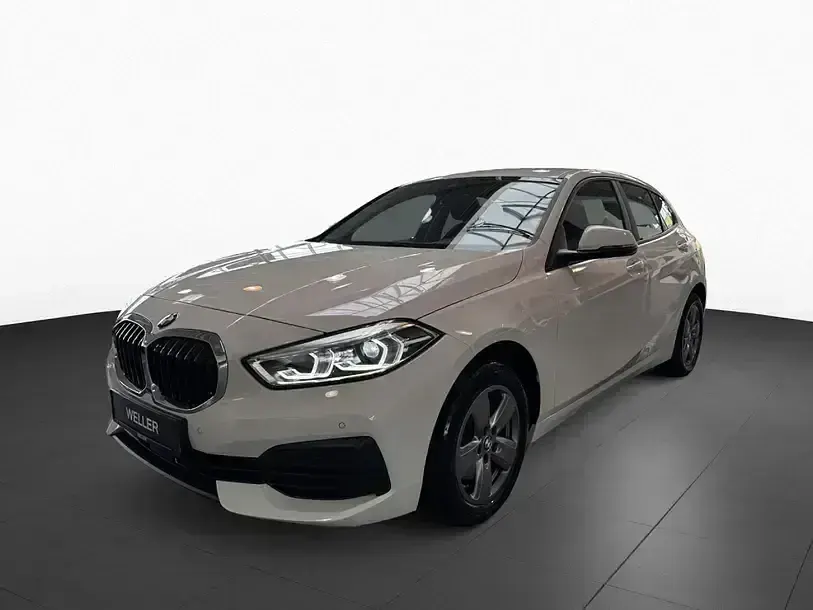 Gebraucht BMW 118 Advantage 136 PS (100 kW) 2023 Alpinweiss iii (weiß) Limousine