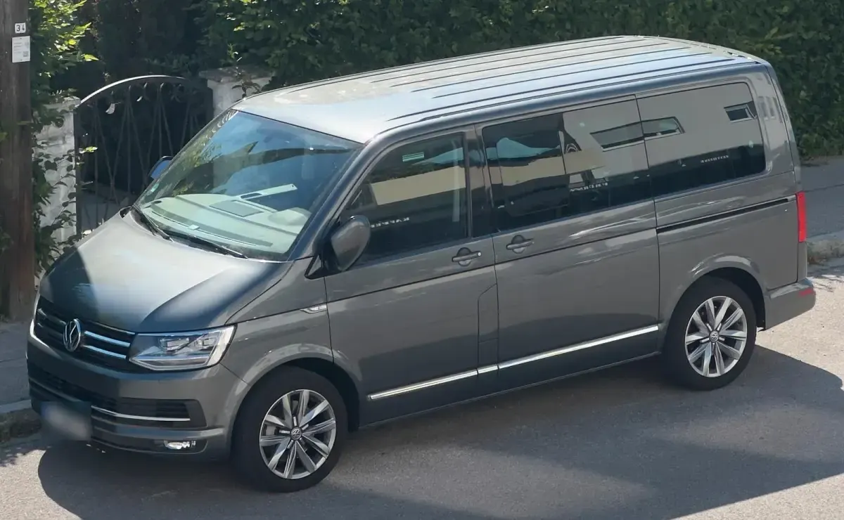Gebraucht VW Multivan Highline 204 PS (150 kW) 2016 Andere farben Van / Kleinbus