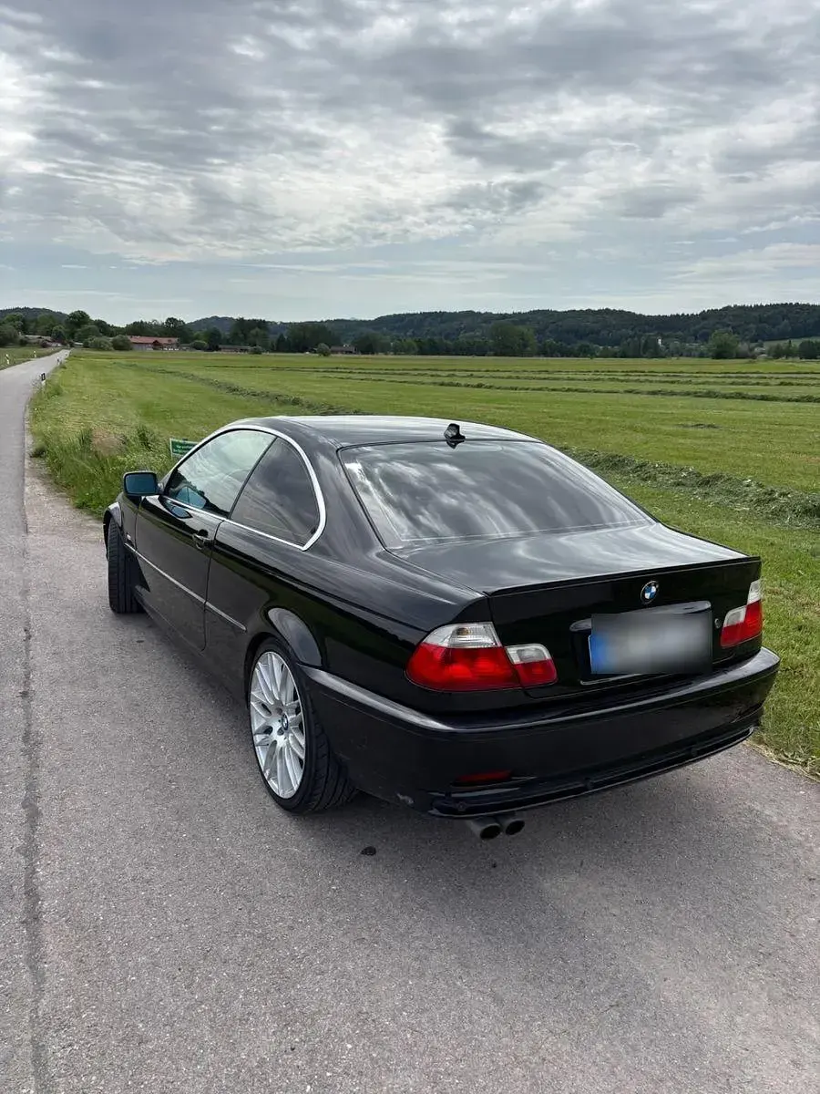 Gebraucht BMW 330 231 PS (169 kW) 2002 Schwarz Coupé