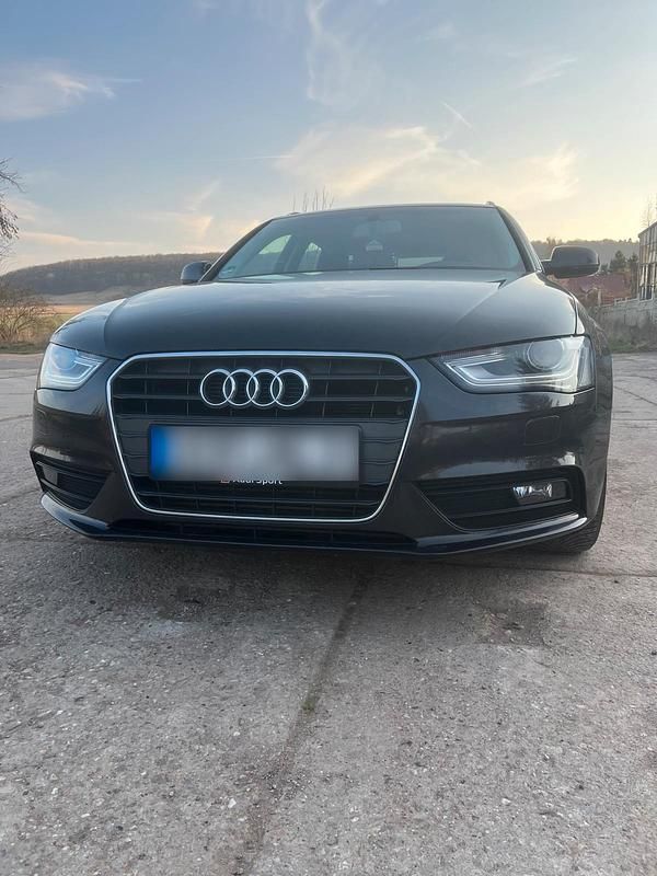 Gebraucht Audi A4 Ambiente 170 PS (125 kW) 2013 Grau Kombi