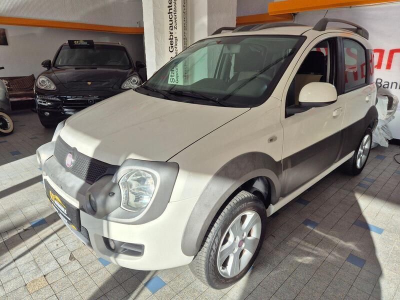 Weiß Gebraucht 2010 Fiat Panda 4x4 Cross Kleinwagen | 8.380 € - Bild 1/4