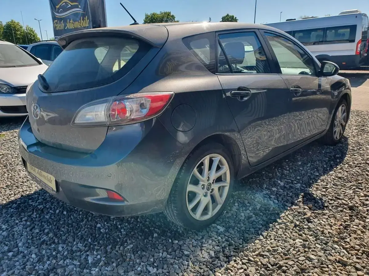 Gebraucht Mazda 3 Edition 105 PS (77 kW) 2013 Graphite Limousine