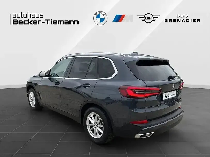 Gebraucht BMW X5 Sport Line 400 PS (294 kW) 2020 Arktikgrau brillanteffekt SUV