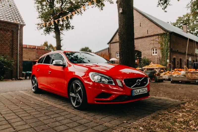 Gebraucht Volvo V60 R-Design 203 PS (149 kW) 2011 Rot Kombi