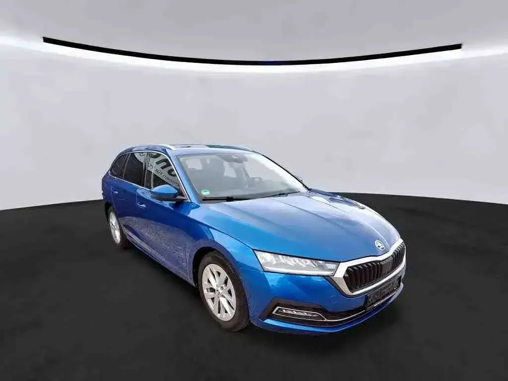 Gebraucht Skoda Octavia Style 150 PS (110 kW) 2024 Raceblau metallic Kombi