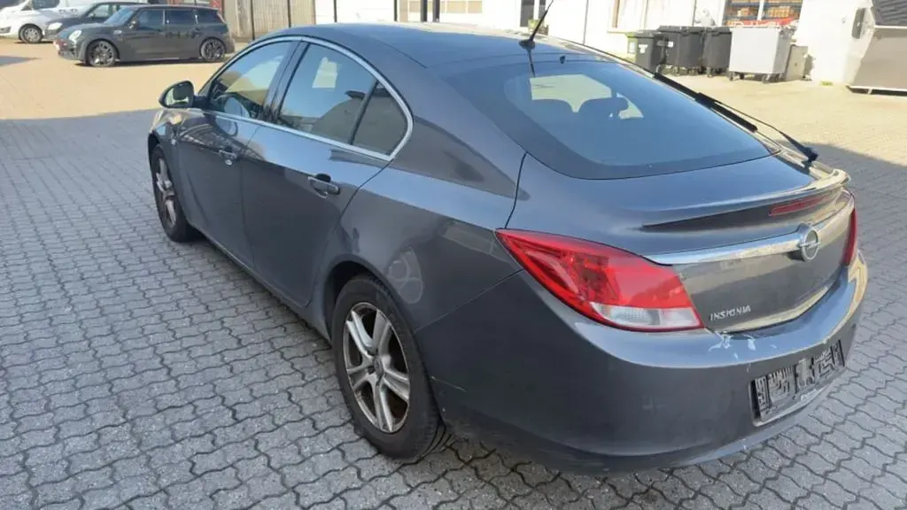 Gebraucht Opel Insignia Cosmo 140 PS (102 kW) 2009 Grau Limousine