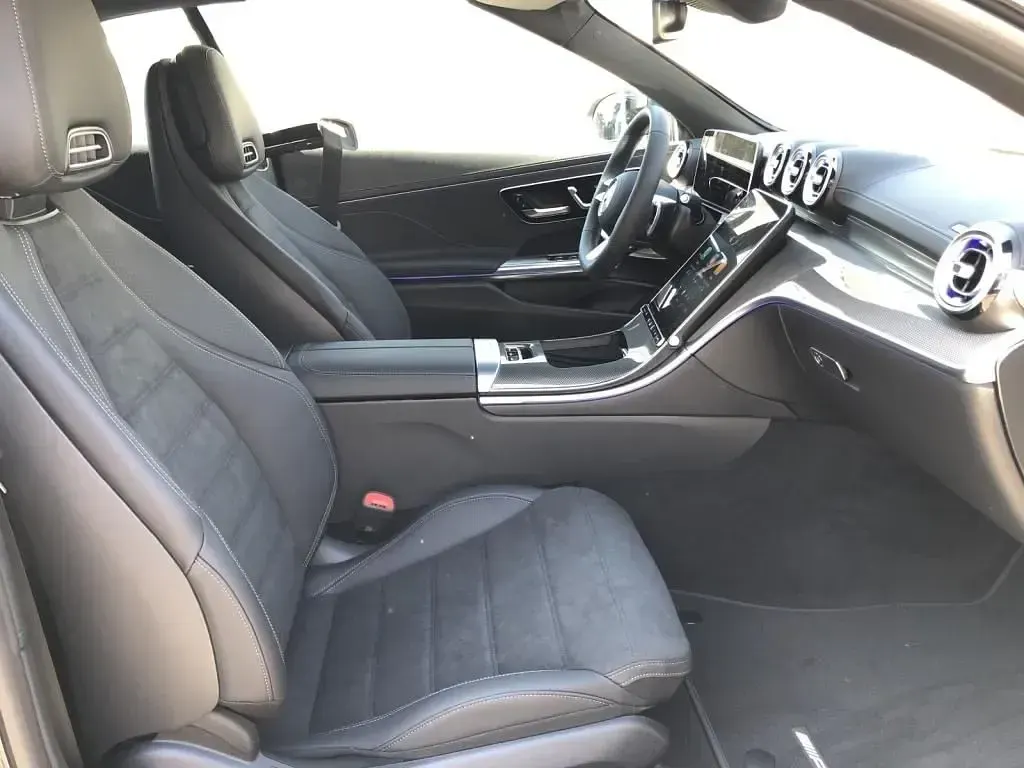 Gebraucht Mercedes CLE450 AMG 381 PS (280 kW) 2025 Grau Cabrio