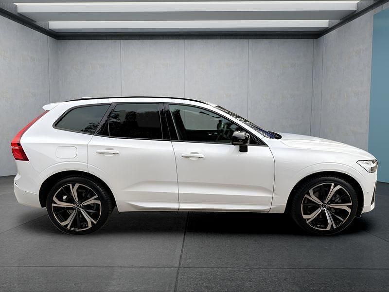 Weiß Gebraucht 2023 Volvo XC60 SUV | 44.949 € (Teuer) - Bild 1/4
