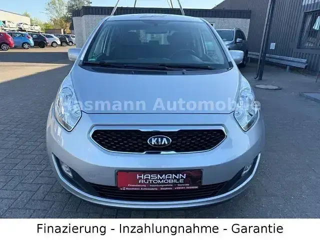 Gebraucht Kia Venga FIFA World Cup Edition 125 PS (91 kW) 2013 Silber Kleinwagen