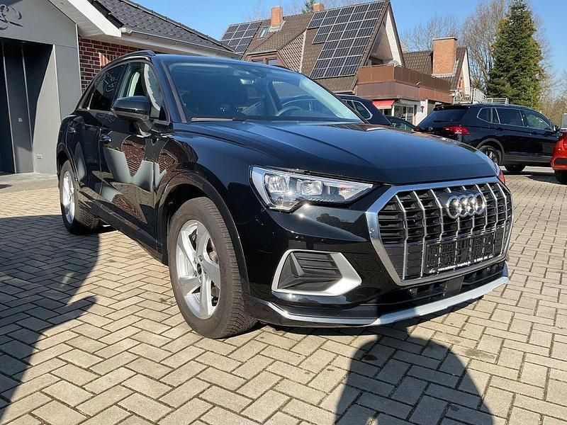 Gebraucht Audi Q3 150 PS (110 kW) 2025 Schwarz SUV