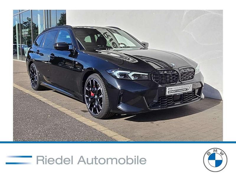 Saphirschwarz metallic Gebraucht 2025 BMW M340 Limousine | 68.490 € (Fairer Preis) - Bild 1/3