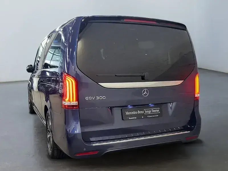 Gebraucht Mercedes EQV300 Avantgarde 150 kW (204 PS) 2024 Blau Van / Kleinbus