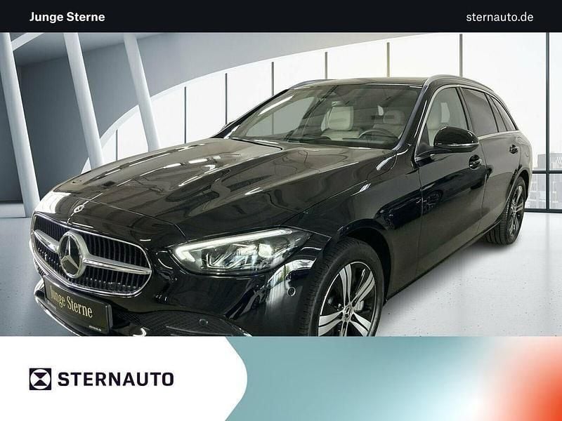 Unilack schwarz Gebraucht 2024 Mercedes C300e Kombi | 41.280 € (Guter Preis) - Bild 1/4