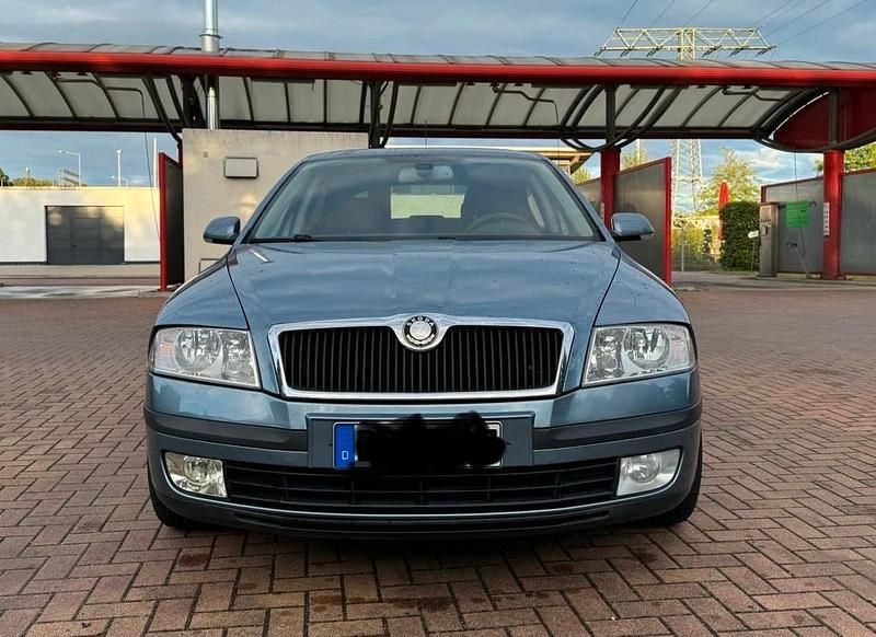 Grau Gebraucht 2007 Skoda Octavia Limousine | 1.500 € (Superpreis) - Bild 1/4