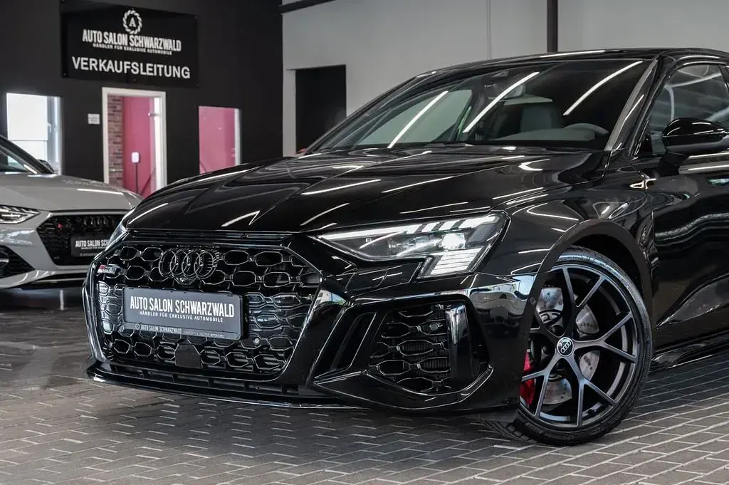 Usata Audi RS3 Sport 400 CV (294 kW) 2024 Nero Berlina
