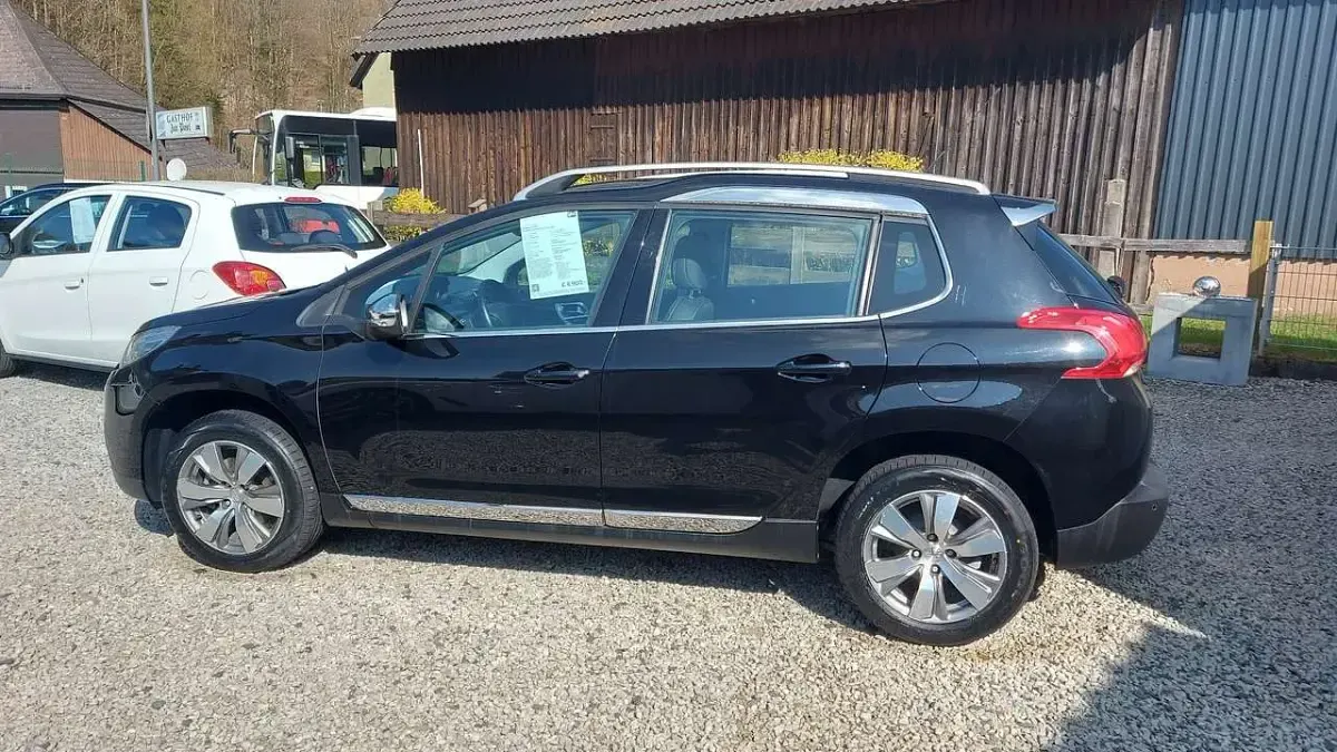 Gebraucht Peugeot 2008 Allure 131 PS (96 kW) 2016 Schwarz SUV