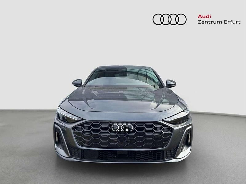 Gebraucht Audi A5 Ambiente 204 PS (150 kW) 2025 Grau Coupé