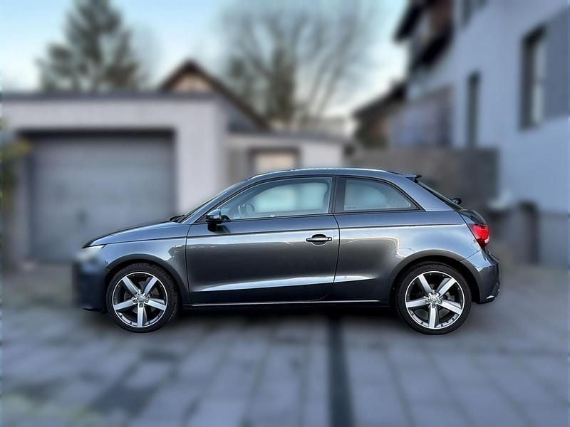 Gebraucht Audi A1 S-Line 116 PS (85 kW) 2015 Grau Kleinwagen