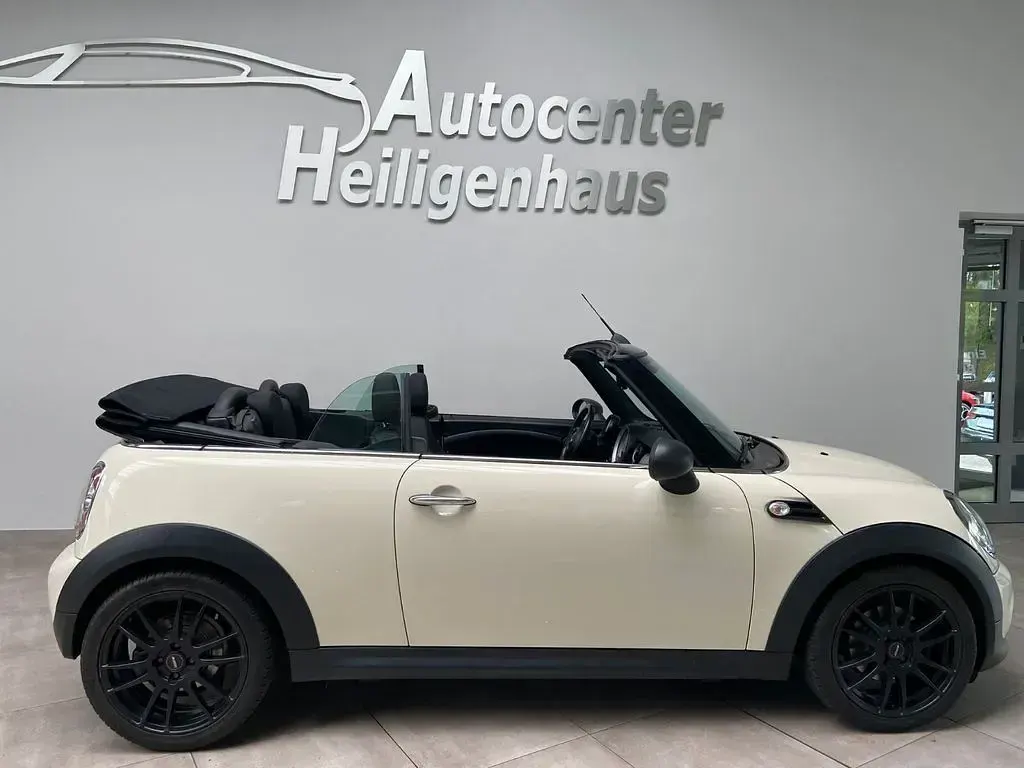 Gebraucht Mini One Cabriolet Pepper 98 PS (72 kW) 2013 Weiß Cabrio