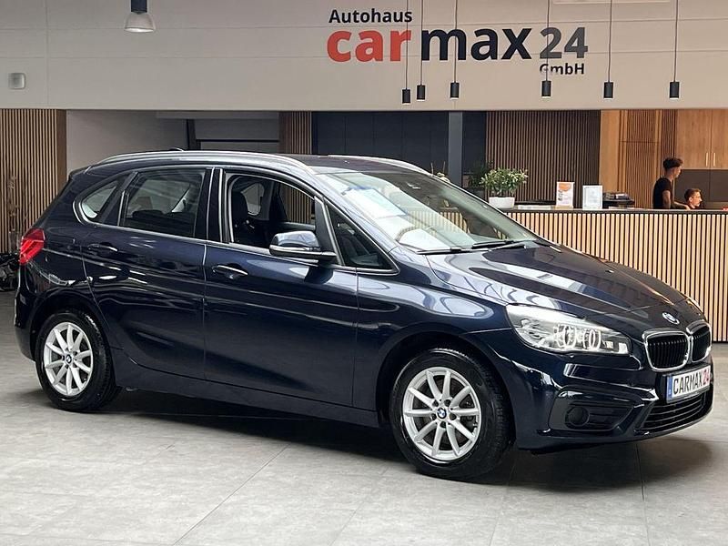Blau Gebraucht 2015 BMW 218 Basis Van / Kleinbus | 11.440 € (Fairer Preis) - Bild 1/4