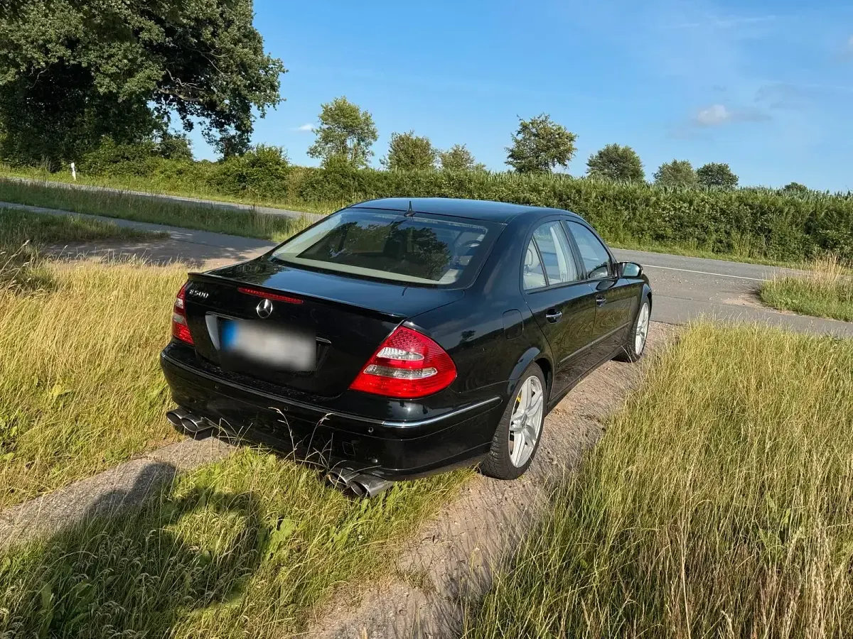 Gebraucht Mercedes E500 306 PS (225 kW) 2003 Limousine