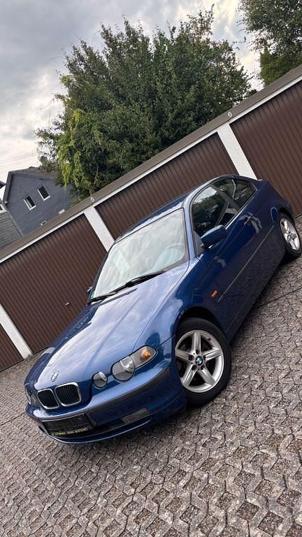 Blau Gebraucht 2001 BMW 316 Compact Sport Line Kleinwagen | 500 € (Superpreis) - Bild 1/4