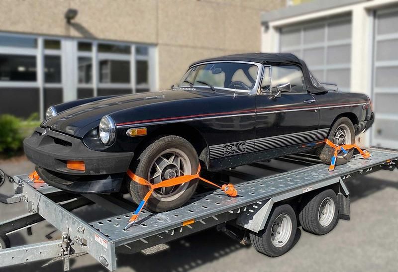 Schwarz Gebraucht 1980 MG B Cabrio | 5.900 € - Bild 1/4