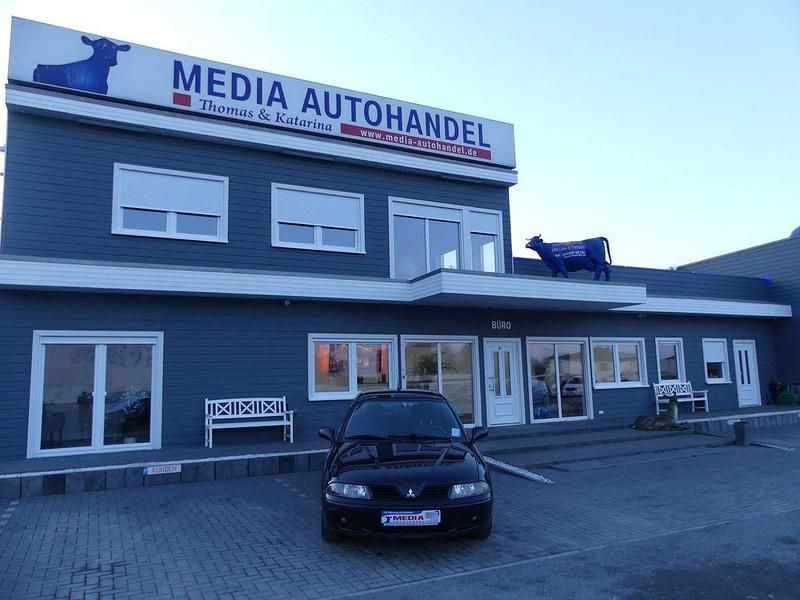 Schwarz Gebraucht 2003 Mitsubishi Carisma Limousine | 2.900 € (Etwas zu teuer) - Bild 1/3