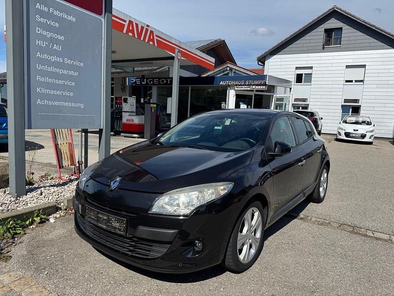 Schwarz Gebraucht 2009 Renault Mégane III Dynamique Limousine | 5.555 € (Fairer Preis) - Bild 1/4