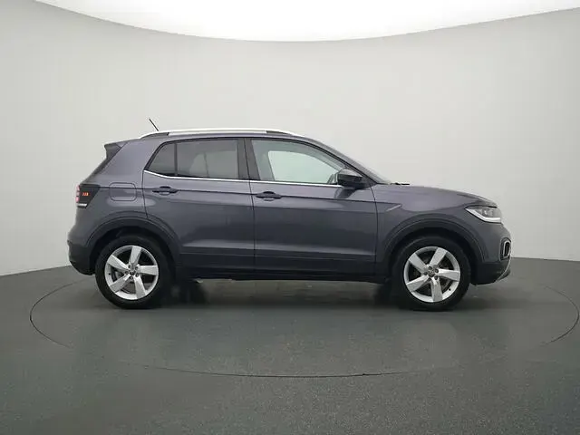 Gebraucht VW T-Cross 150 PS (110 kW) 2023 Grau / rauchgrau (metallic) SUV