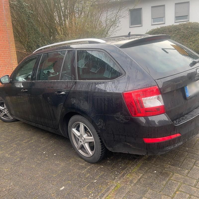 Gebraucht Skoda Octavia 2016 Schwarz Kleinwagen